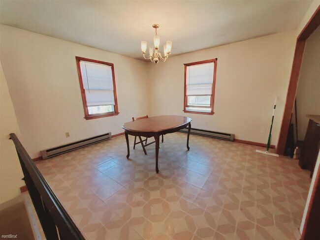 Foto del edificio - Studio, 1 bath Condo - 82 Colonial Rd Apt 2