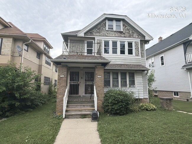 Building Photo - 2762 N 51st St