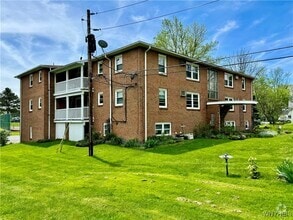 Building Photo - 6321 W Quaker St