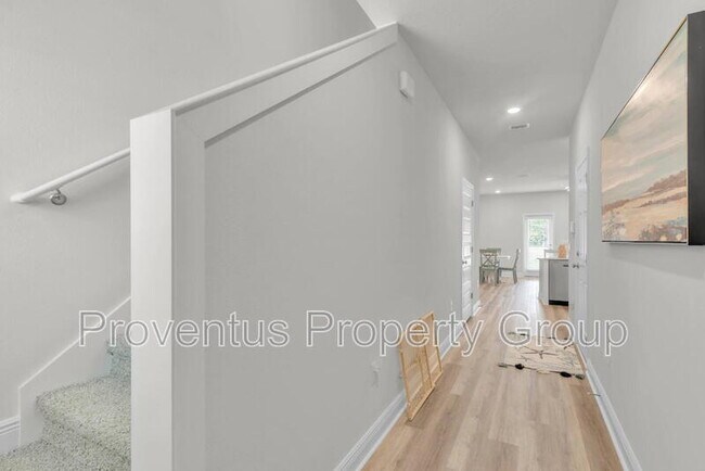 Building Photo - 5724 Sandy Walk St