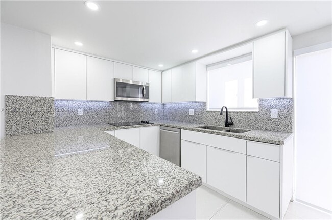 Building Photo - 451 NW 82nd Ave