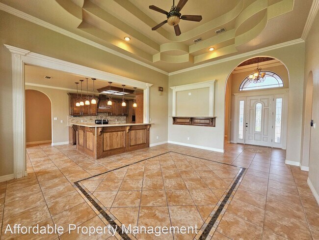 Building Photo - 3 br, 2.5 bath House - 127 Alvarez Court