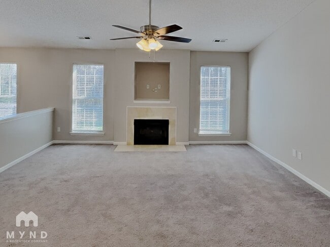 Building Photo - 7940 Travers Run Dr