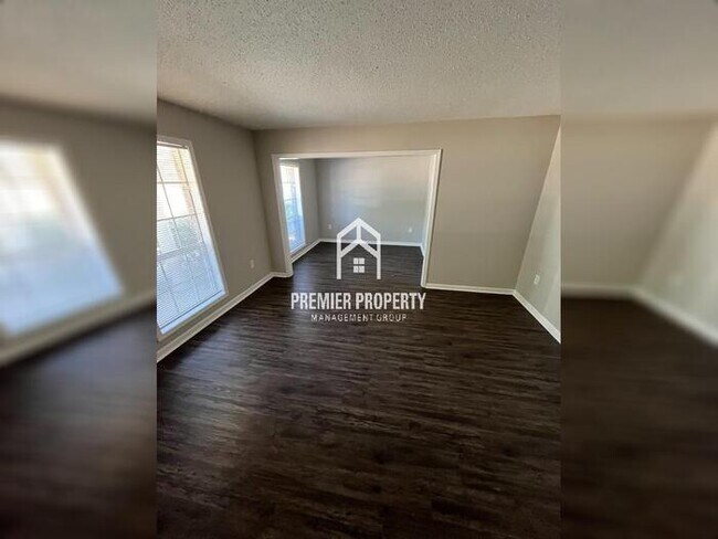 Building Photo - 5071 Holly Ridge Dr