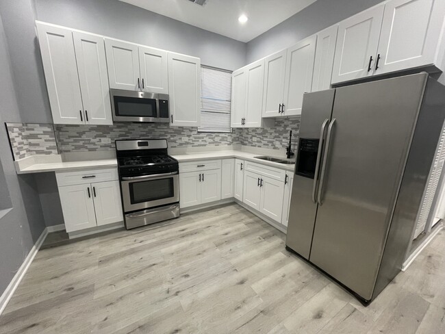 Foto del edificio - 3130 W Arthington St