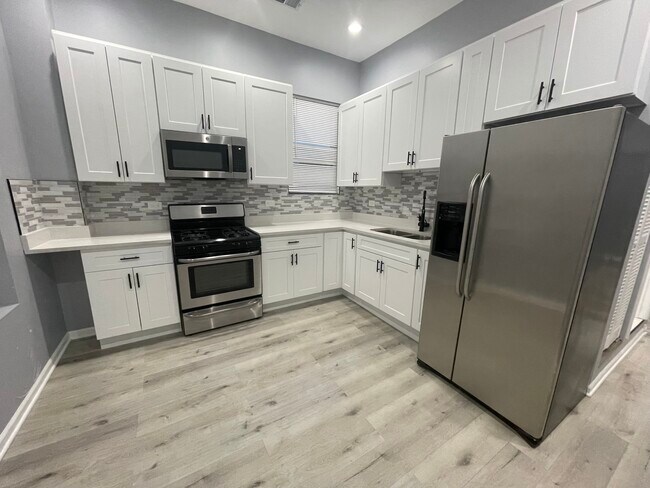 Foto del edificio - 3130 W Arthington St
