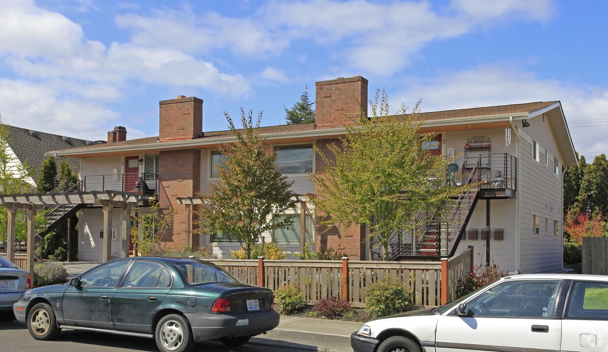 2014 Hoyt Ave, Everett, WA 98201 Apartments in Everett, WA