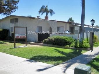 Primary Photo - 7920 Trask Ave