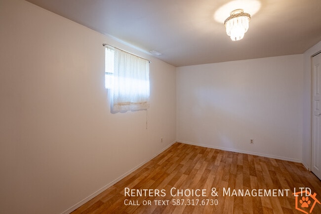 Photo du bâtiment - Pet Friendly Basement Suite Easy Walk to W...