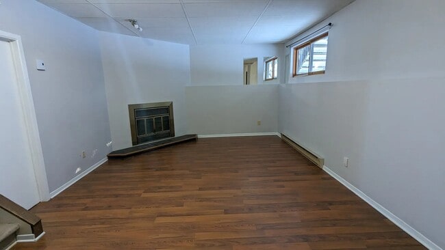 Building Photo - 4-Bedroom Rental in Aylmer