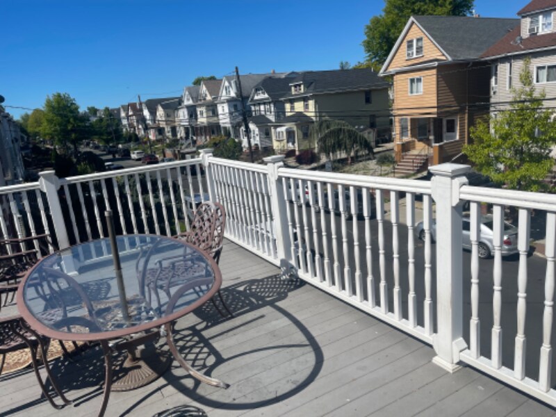 Foto del edificio - 1018 North Ave