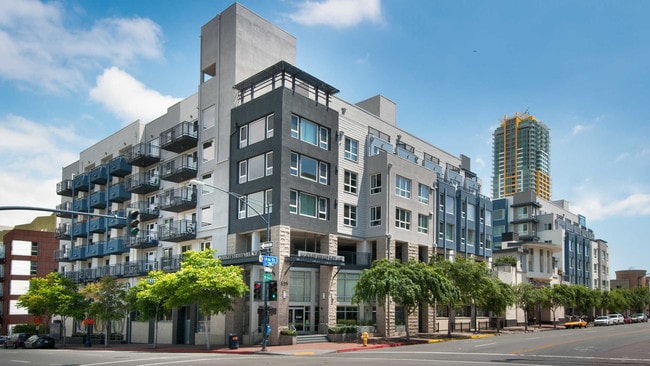 Building Photo - Market Street Village