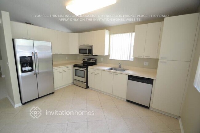 Foto del edificio - 15745 NW 16th Ct