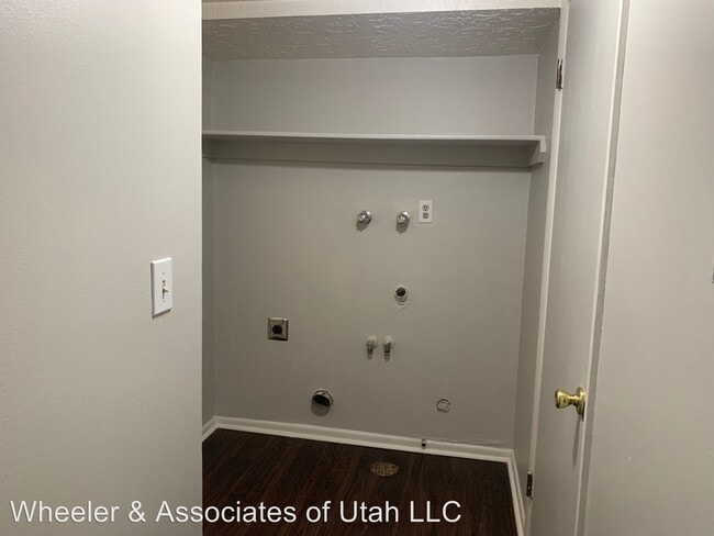Building Photo - 1724 N 1450 W