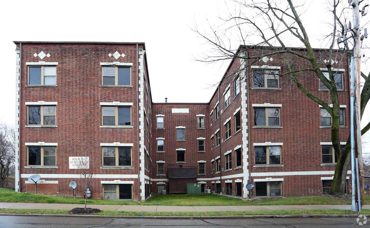 Building Photo - Rosaline Apartments