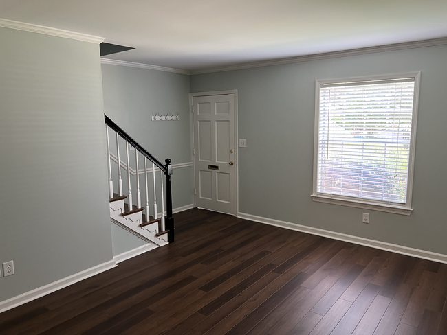 Foto del edificio - 3751 Jamestown Cir