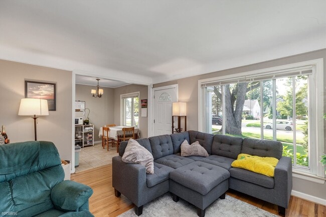 Building Photo - 3 br, 2 bath House - 125 Girard Avenue