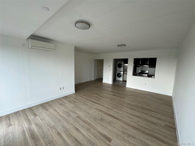 Foto del edificio - 84-03 Lander St