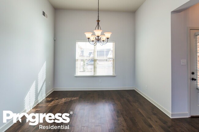 Foto del edificio - 3363 Hill Valley Ln