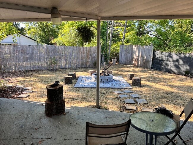 Foto del edificio - 4305 10th Ave