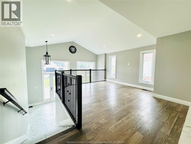 Building Photo - 4407 Belmont Ave