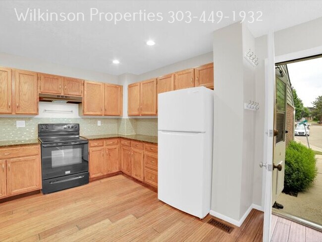 Building Photo - 2020 Gyros Cir