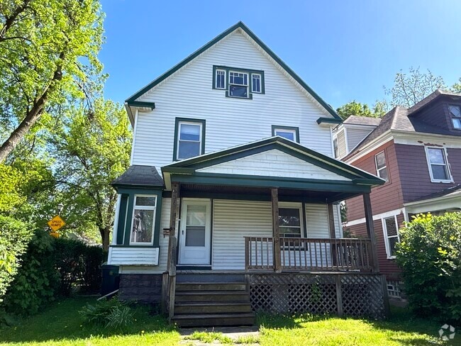 Building Photo - 651 Garson Ave