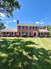 Building Photo - 684 Steinman Ct