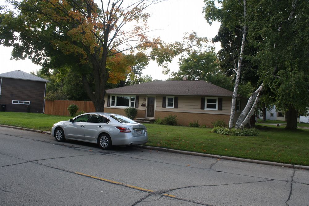 Primary Photo - 1407 S Bartell Dr
