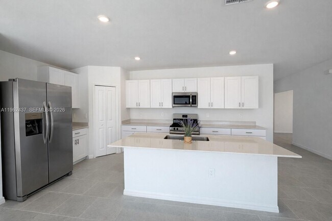 Foto del edificio - 17240 Cantu Ct