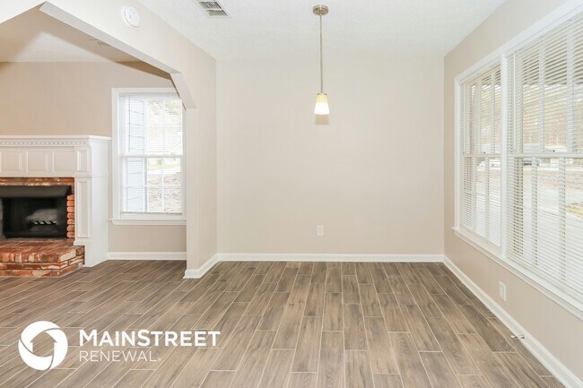 Foto del edificio - 170 Woodcrest Dr