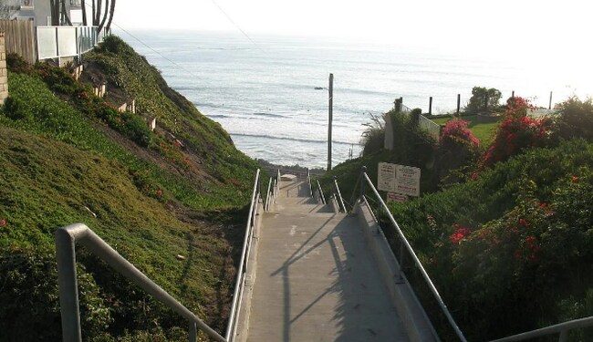 Foto del edificio - 1204 Buena Vis