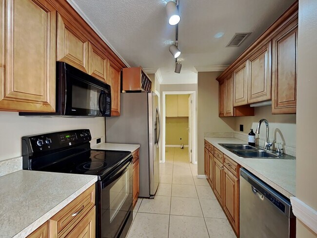 Building Photo - 1507 Winter Green Blvd