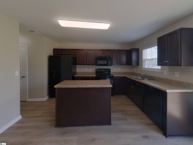 Building Photo - 774 Markham Cir