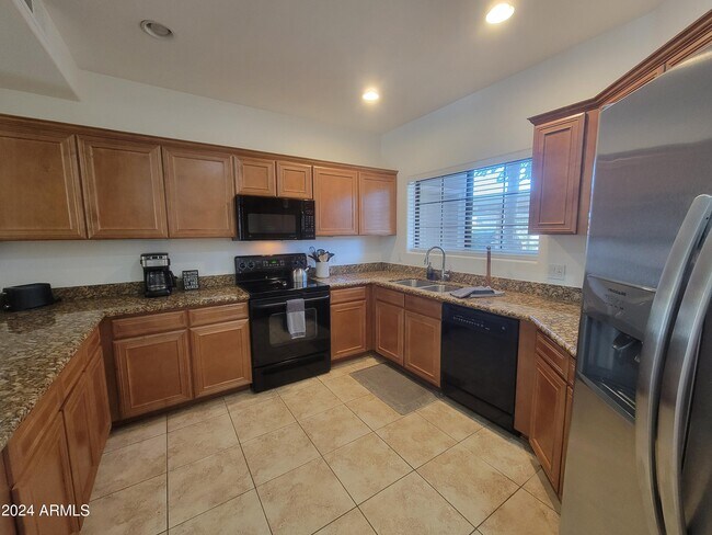 Foto del edificio - 7609 E Indian Bend Rd