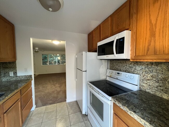 Building Photo - Harvey Development Duplex