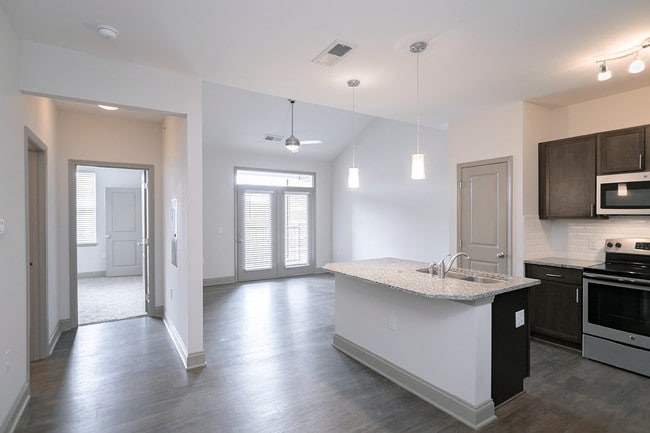 Foto del edificio - Asheville Housing SM, LLC