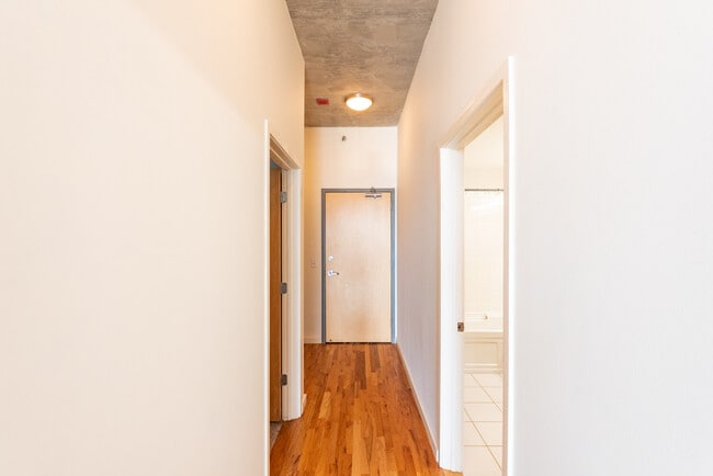 Foto del edificio - 1620 S Michigan Ave