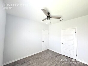 Building Photo - 3815 Las Vistas Ln