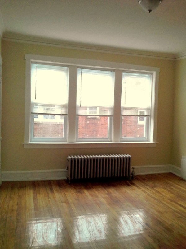 Photo - 4022 W Melrose St Apartment