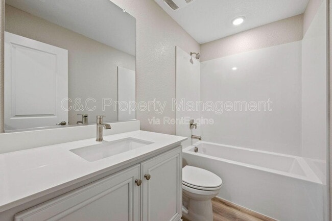 Foto del edificio - 2838 Bedell St