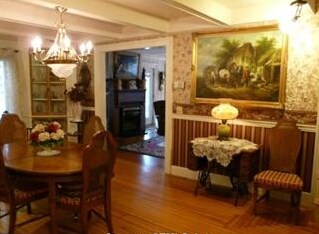 Otro - 188 Thames St