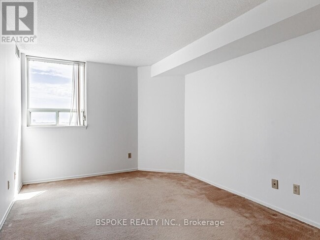 Building Photo - 2466-2466 Eglinton Ave E