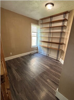 Foto del edificio - 401 S Lucas St