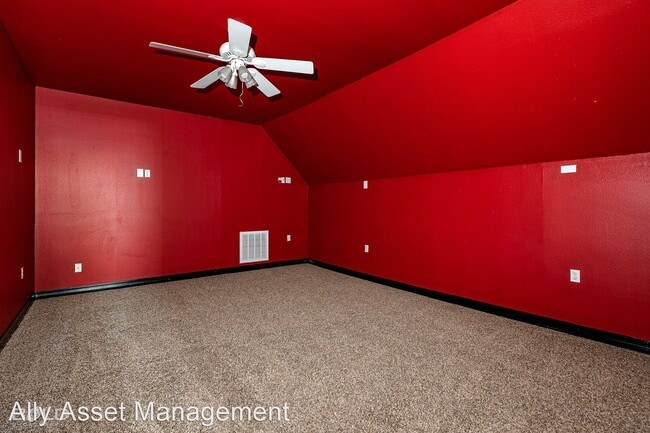 Building Photo - 5 br, 4 bath House - 134 Dogwood South Lane