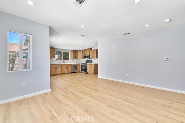 Building Photo - 708 N El Molino Ave
