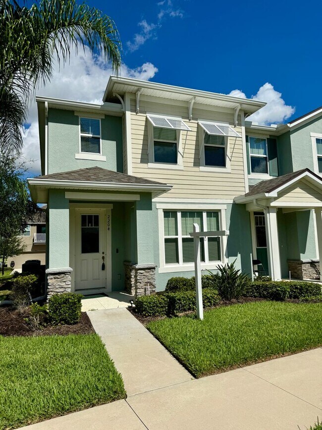 Photo - FOR RENT - Fantastic end unit townhouse in...