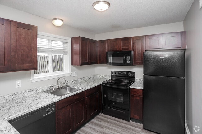 3BR, 1,5 BA - 1452 SF - Auburn Place