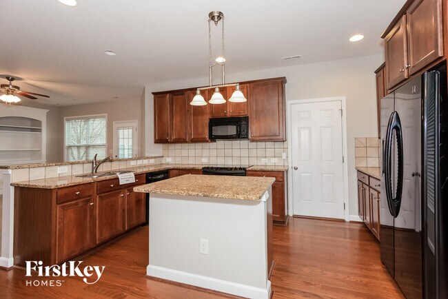 Foto del edificio - 17636 Harbor Walk Drive