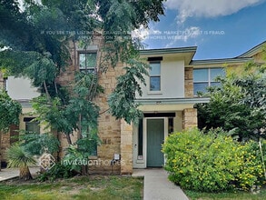Building Photo - 179 Holly St